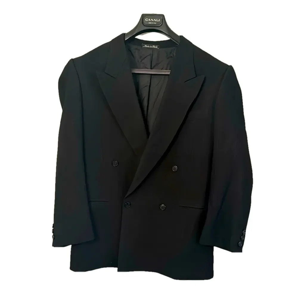 Giorgio Armani Pristine Black Double Breasted Blazer. Quality pin-stripe 39R